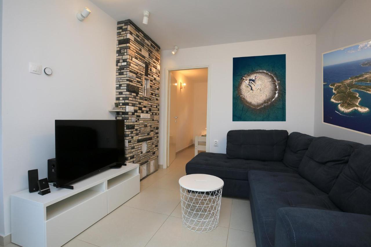 Apartmani Nena I Branko Premantura Esterno foto